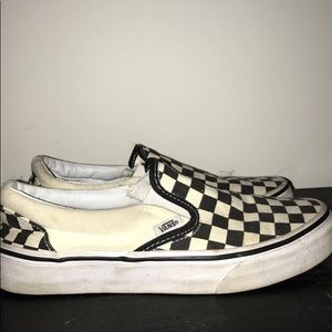 women’s checkered vans